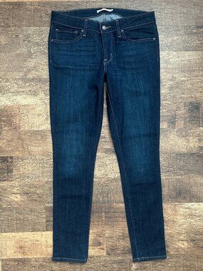 ⭐LN - LEVI’S 711 SKINNY DENIM JEANS in Dark Wash, size 30⭐
